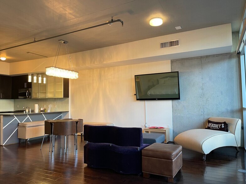 More Photos Of 353 E Bonneville Ave, Las Vegas Apartments For Lease