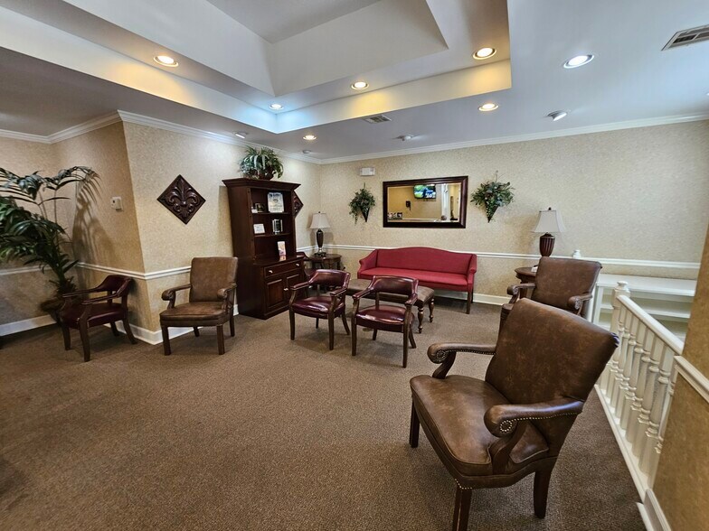 More Photos Of 505 Mount Pleasant Rd, Thomson Healthcare For Lease