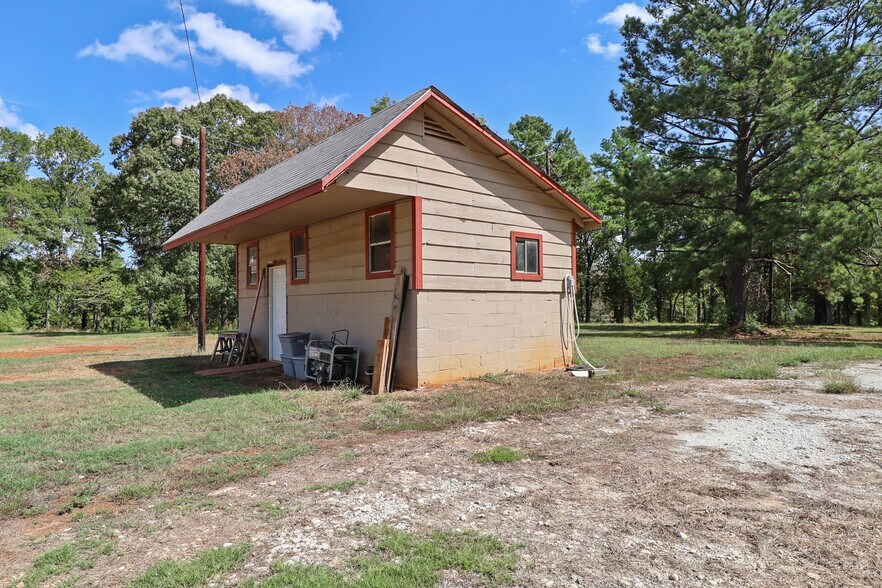 More Photos Of , Grapeland Unknown For Sale