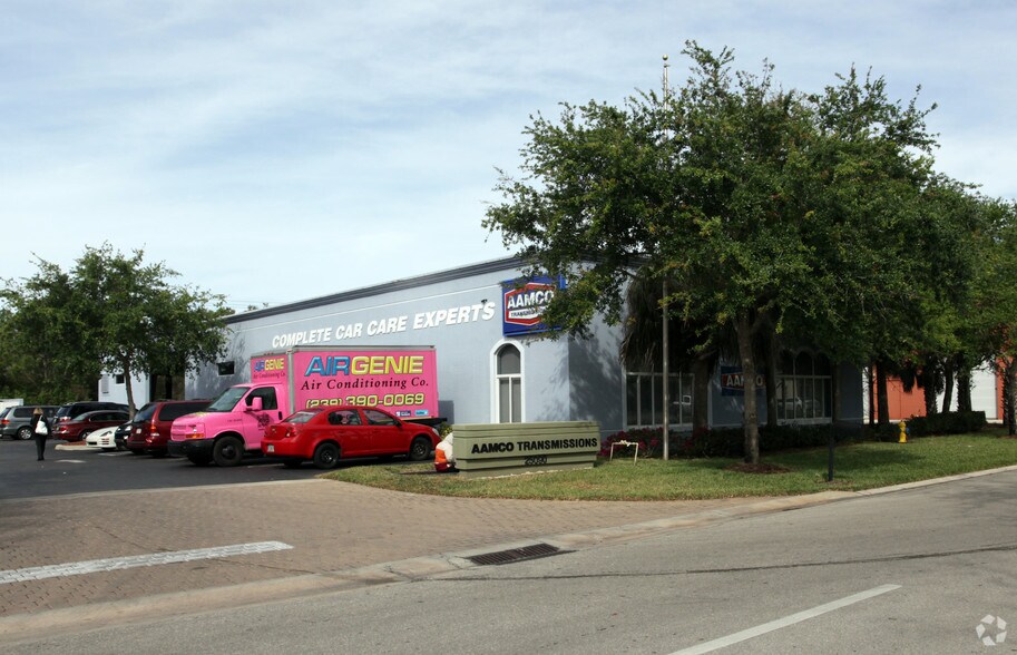 Primary Photo Of 25090 Bernwood Dr, Bonita Springs Showroom For Sale