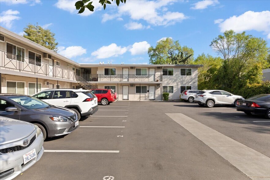 More Photos Of 311 7th St, Davis Apartments For Sale