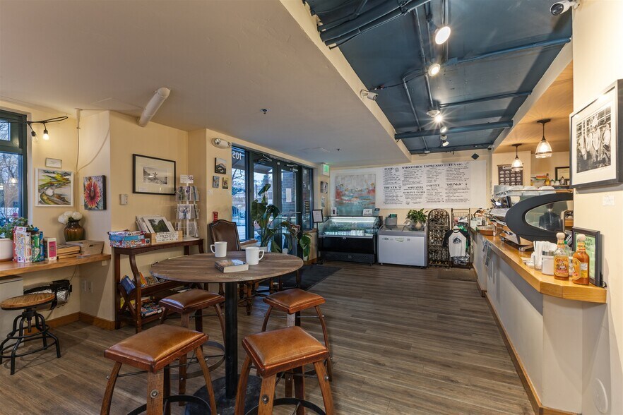 More Photos Of 700 Yampa, Steamboat Springs Restaurant For Sale