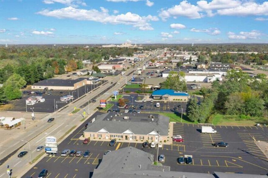 More Photos Of 2811 8th St, Wisconsin Rapids Office For Lease