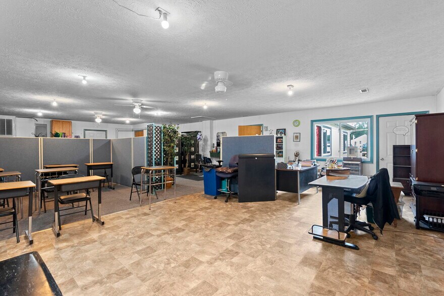 More Photos Of 7717 Richmond Tappahannock Hwy, Aylett Storefront Retail Office For Sale