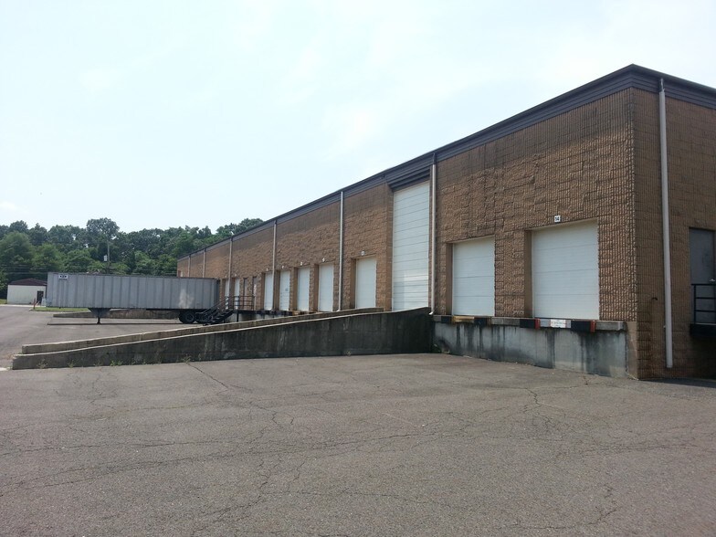 More Photos Of 2500 Sylon Blvd, Hainesport Manufacturing For Lease