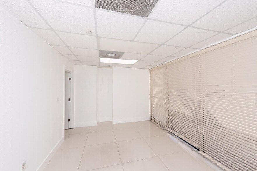 More Photos Of 2645 SW 37th Ave, Miami Medical For Lease