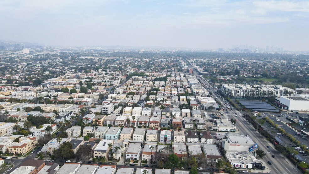More Photos Of 327 N Ogden Dr, Los Angeles Apartments For Sale