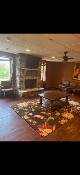 More Photos Of 412 Ewan Rd, Mullica Hill Medical For Lease