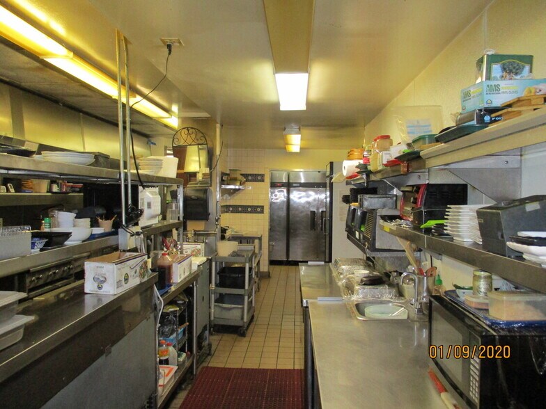More Photos Of 17200 Railroad St, City of Industry Restaurant For Lease