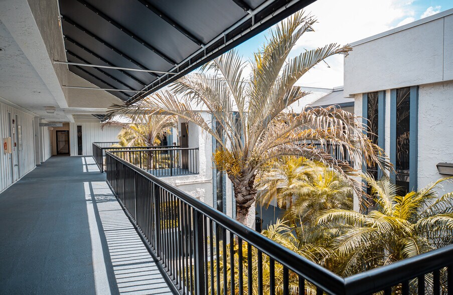 More Photos Of 2828 S Seacrest Blvd, Boynton Beach Medical For Lease