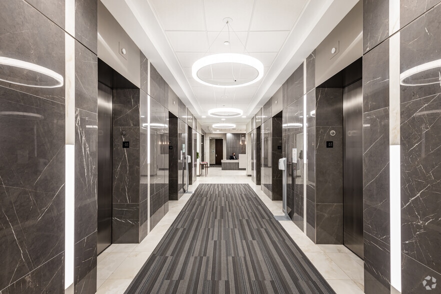 More Photos Of 2400 E Commercial Blvd, Fort Lauderdale Office For Lease