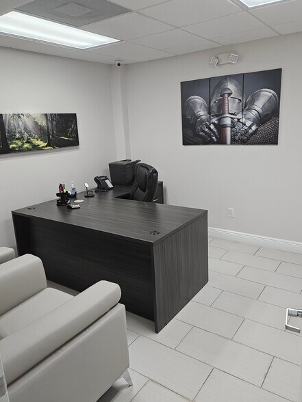 More Photos Of 300 NW 70th Ave, Plantation Medical For Lease