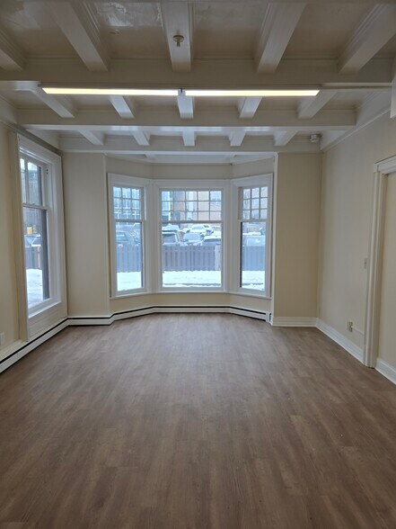 More Photos Of 104 Linwood Ave, Buffalo Funeral Home For Lease