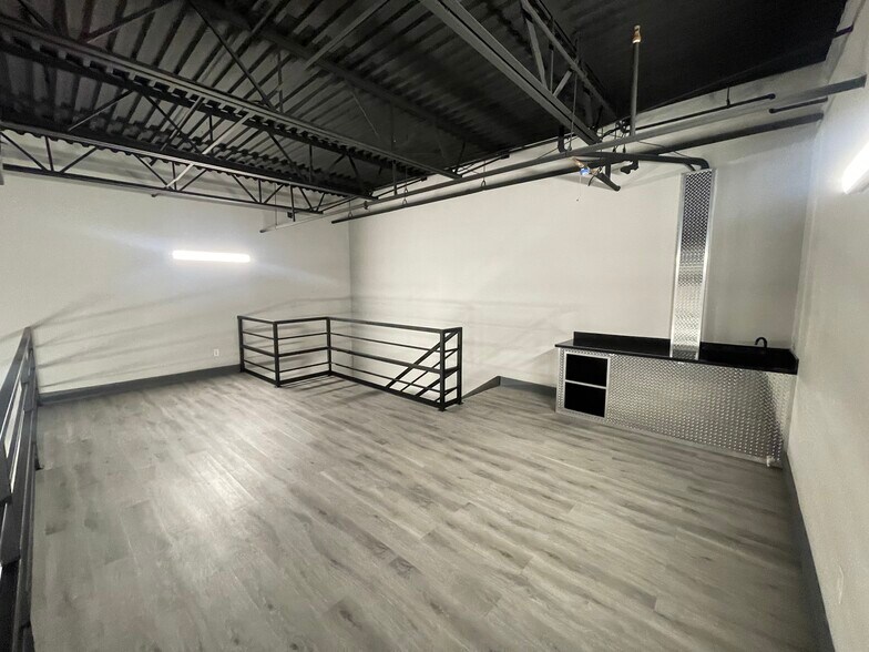More Photos Of 1435 FM 1463 Rd, Katy Showroom For Sale