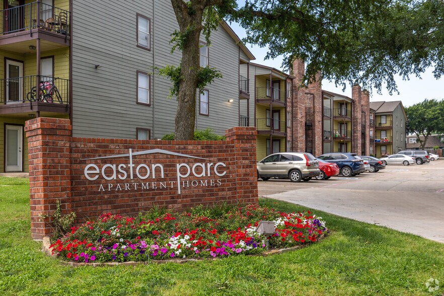More Photos Of 1600 LaSalle Dr, Sherman Apartments For Sale