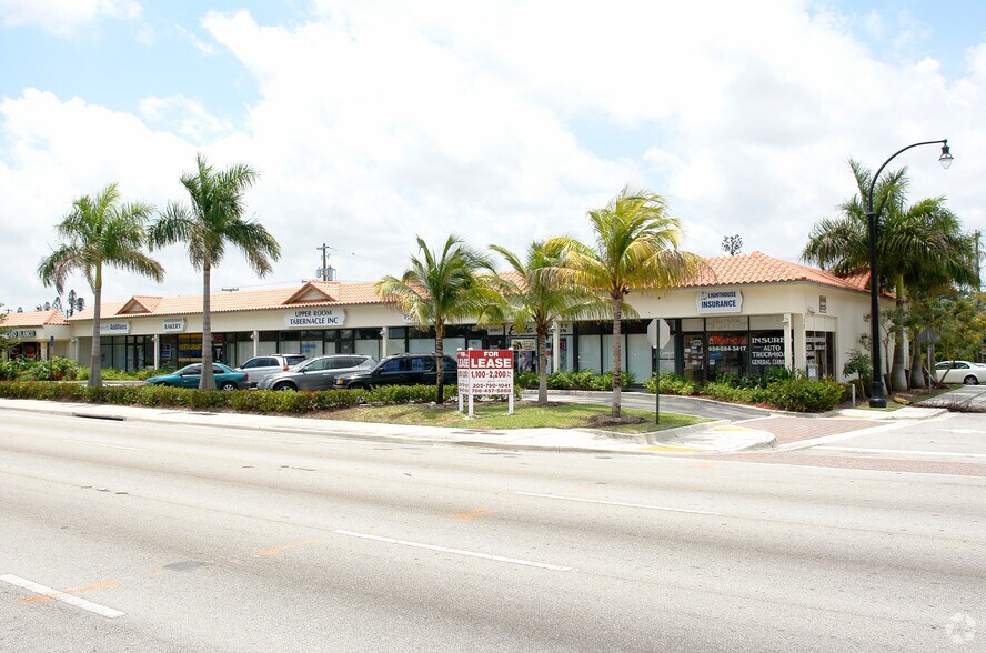 More Photos Of 301-319 S State Road 7, Plantation General Retail For Lease