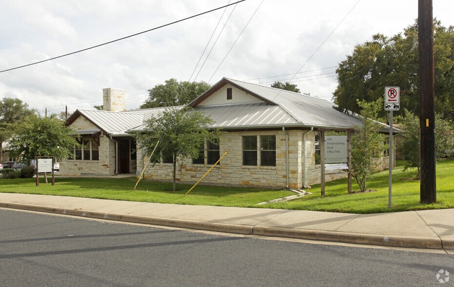 More Photos Of 5901 Old Fredericksburg Rd, Austin Medical For Sale