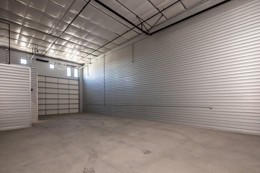 More Photos Of 1191 Lake Havasu Ave, Lake Havasu City Industrial For Lease
