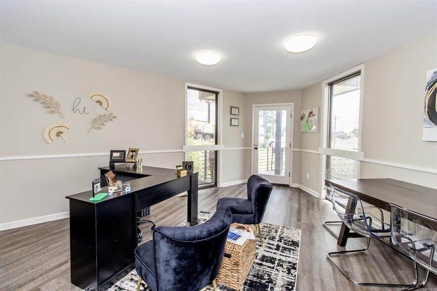 More Photos Of 5380 Central Ave, Hot Springs Office For Sale