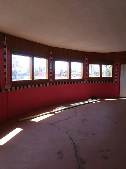 More Photos Of 1817 Padre Blvd, South Padre Island Freestanding For Lease