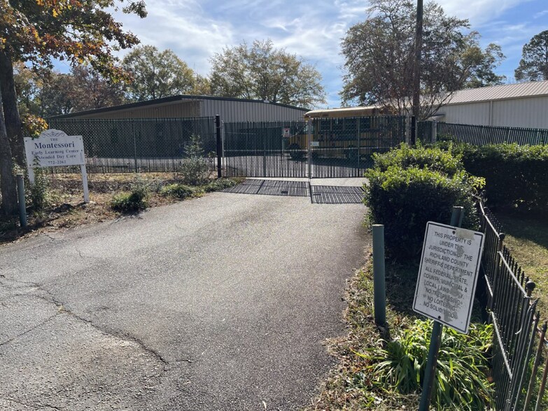 More Photos Of 1101 & 1105 Balsam Rd, Columbia Schools For Sale