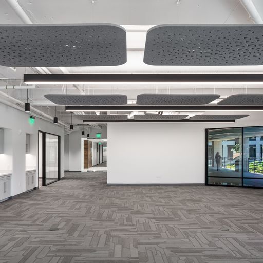 More Photos Of 10221 Wateridge Cir, San Diego Unknown For Lease