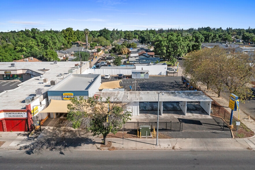 Primary Photo Of 1623 Yosemite Blvd, Modesto Carwash For Sale