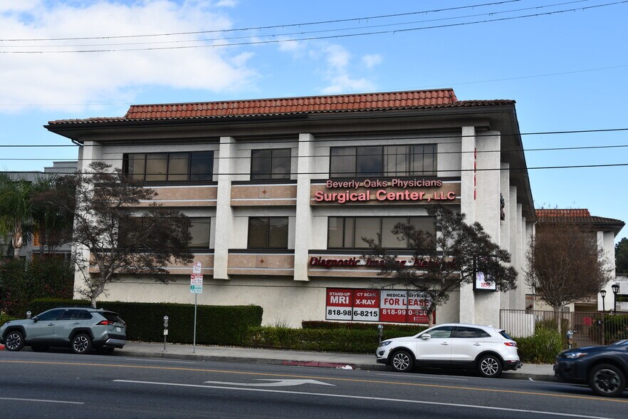 More Photos Of 4910 Van Nuys Blvd, Sherman Oaks Medical For Lease