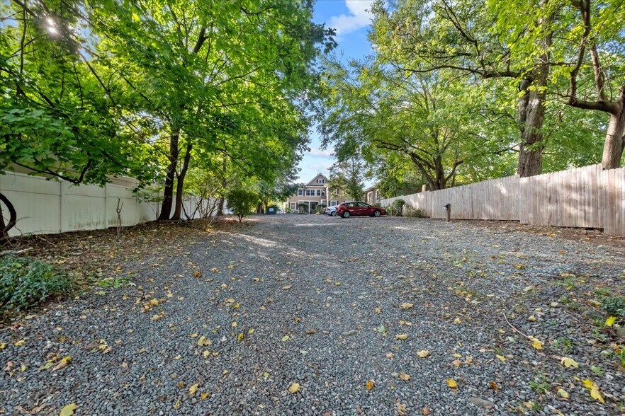 More Photos Of 10 Burnside Ave, Congers Apartments For Sale