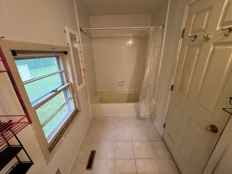 More Photos Of 1616 E Park Ave, Valdosta Multifamily For Sale