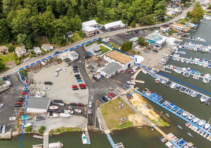 More Photos Of 622 Jersey Ave, Greenwood Lake Marina For Sale
