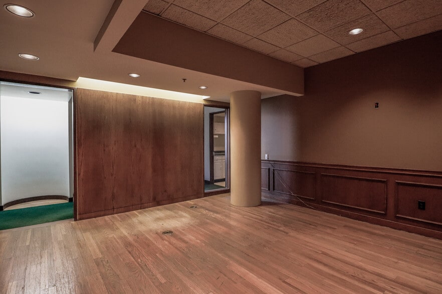 More Photos Of 108-122 W Jefferson St, Syracuse Office Residential For Sale