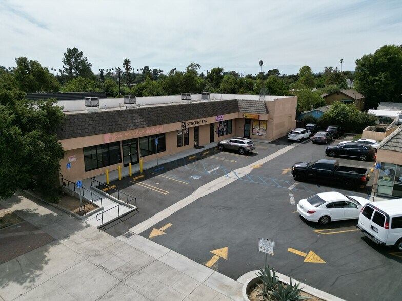 More Photos Of 825-829 N Lake Ave, Pasadena Freestanding For Lease