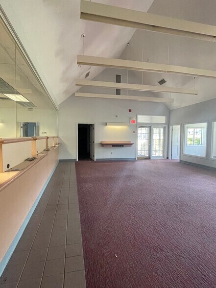 More Photos Of 300 W Main St, Northborough Unknown For Sale