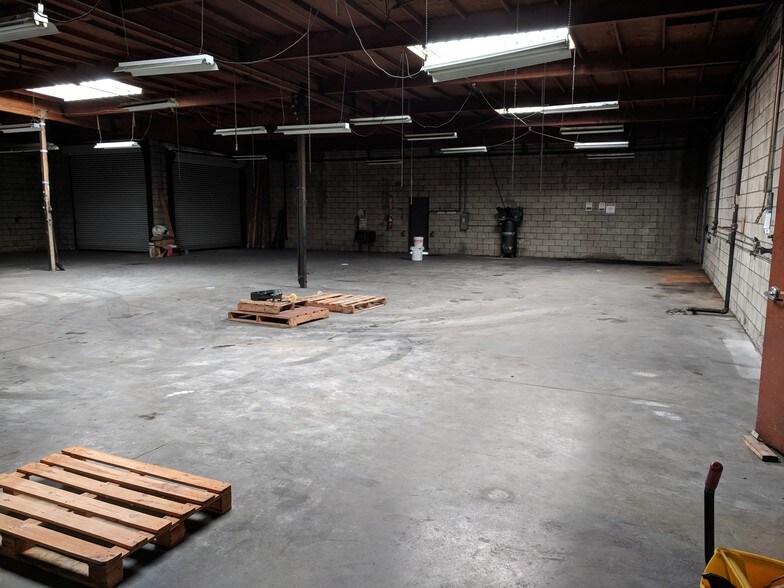 More Photos Of 7635 Serapis Ave, Pico Rivera Warehouse For Lease