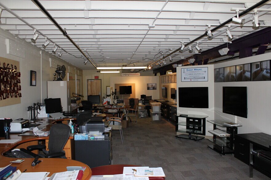 More Photos Of 1793 Lafayette St, Santa Clara Office For Sale