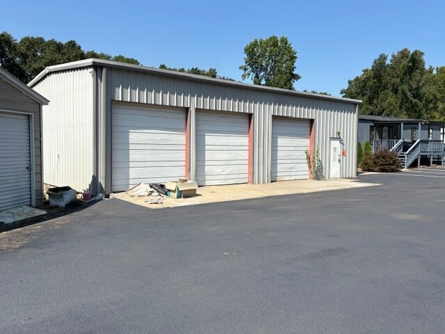 Primary Photo Of 4392 S Church St, Roebuck Service For Sale