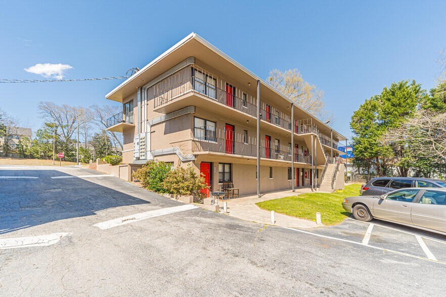 More Photos Of 815-823 S Cobb Dr SE, Marietta Apartments For Sale