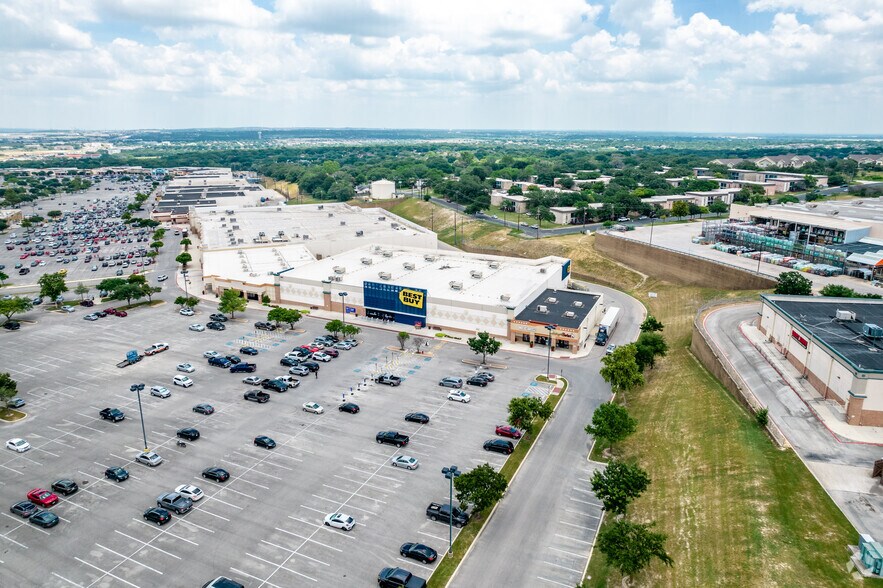 More Photos Of 8238-8356 Agora Pky, Schertz Unknown For Lease