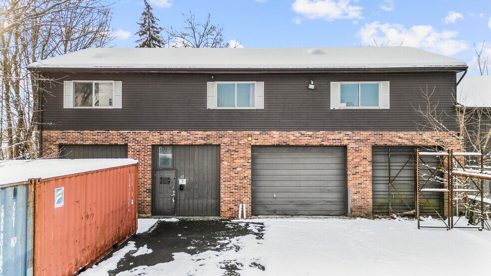 More Photos Of 62 Newton Ave, Plainville Auto Repair For Lease