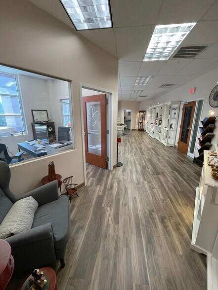 More Photos Of 2405 Whittier Dr, Frederick Medical For Lease