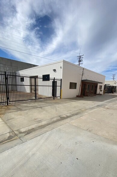 More Photos Of 4417-4419 Rowland Ave, El Monte Warehouse For Lease