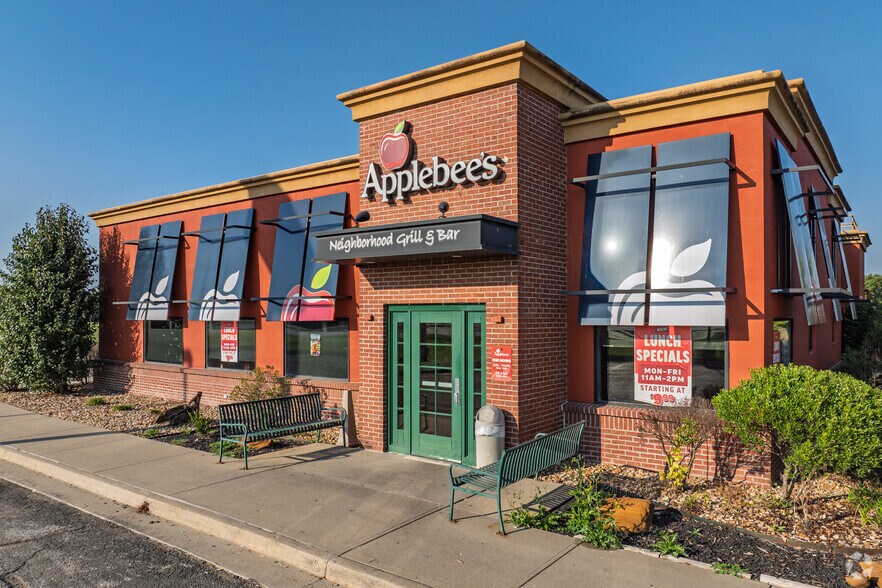 Primary Photo Of 700 S Kansas Ave, Clinton General Retail For Sale