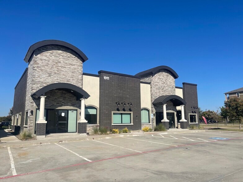 More Photos Of 1911 FM 423, Little Elm Medical For Lease