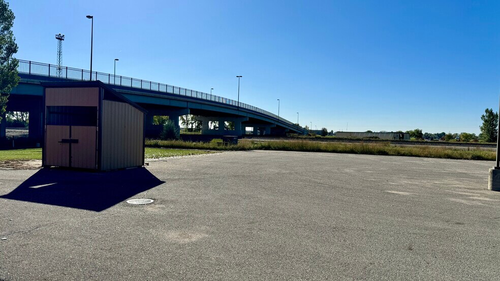 More Photos Of 3333 Hwy 10 E, Moorhead Restaurant For Lease