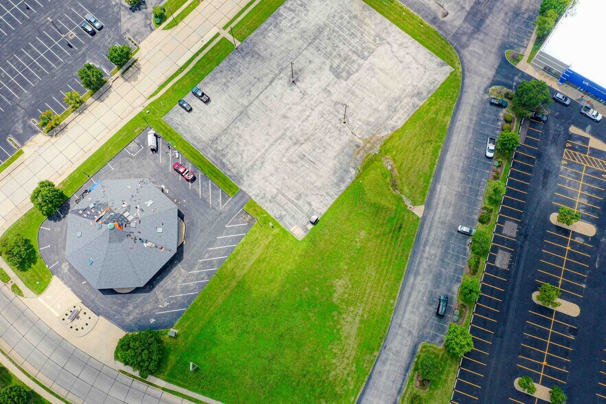 Plaza Way, Saint Charles, MO 63303 Land For Sale