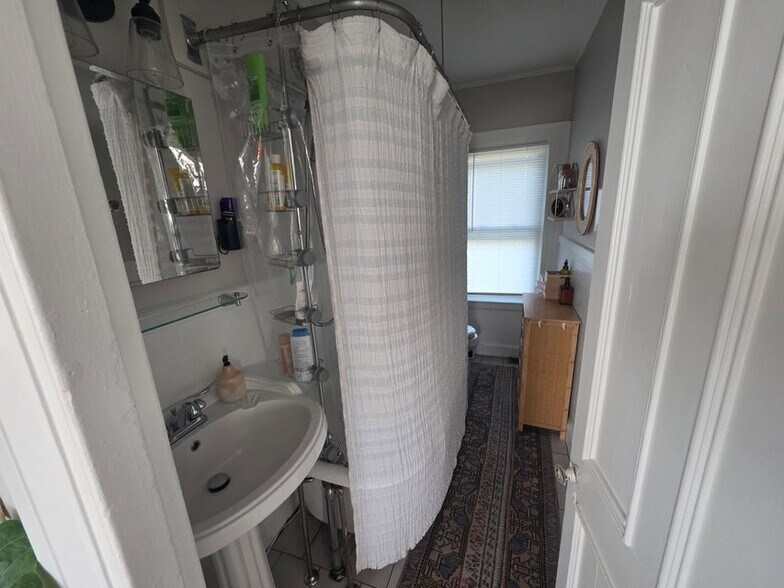 More Photos Of 12 Gay St, Rockland Apartments For Sale