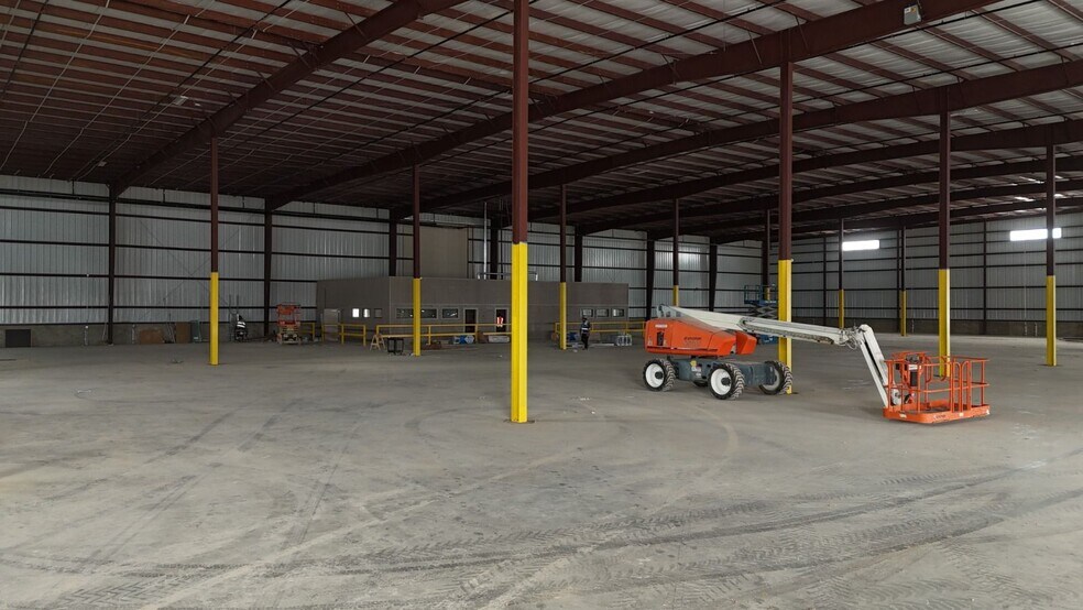 More Photos Of 1018 Dolores Blvd, Laredo Warehouse For Lease