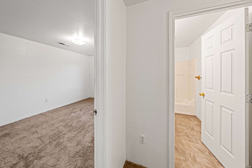 More Photos Of 516 J St, Medford Multifamily For Sale