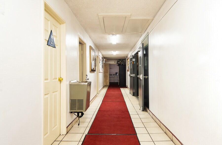 More Photos Of 147 E Rosecrans Ave, Compton Religious Facility For Sale